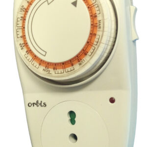 ISI S Interruttore Orario a Spina,giornaliero, spina 16A, presa Bipasso, 230V - ORB OB163132