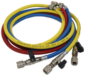 Serie 3 tubi fessibili R410 con rubinetto e depressore attacco 5/16" SAE - 1/4" SAE 45°, lunghezza 1500 mm - ORB OB576070
